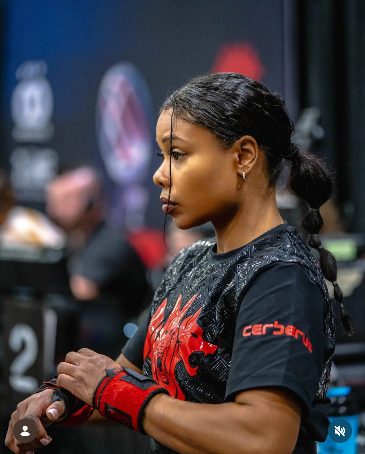 Esther Noemi, certified personal trainer, nutritionist and yoga instructor, at a strength competition